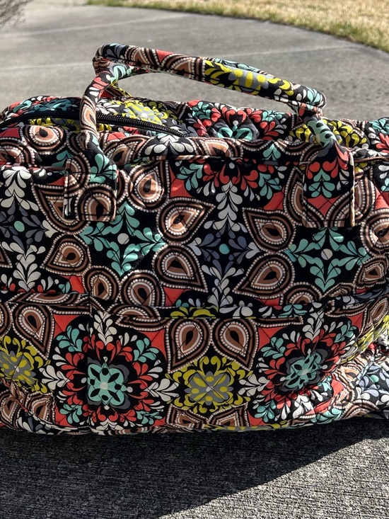 Vera Bradley WeekenderSierraQuilted Travel Bag with Multicolor Floral Medallions - Picture 5 of 9